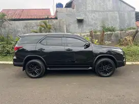 Toyota fortuner 2020 trd diesel matic