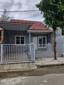 Di Jual Rumah Siap Huni di LIMUS PRATAMA, CILEUNGSI