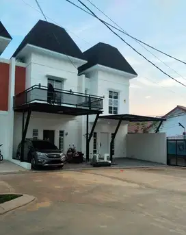 Rumah Baru Dengan American Style Dekat Transmart Cibubur