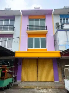 Ruko Disewakan  Canadian Broadway  Kota Wisata Cibubur