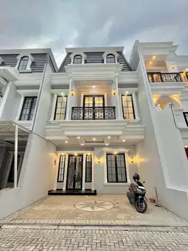 Jual Rumah Rooftop dekat Gerbang Tol Di Jaksel