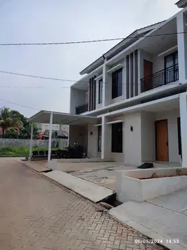 JUAL RUMAH BLUE HILLS 2 LT DI BEKASI,HARGA 1.324.512.000 M