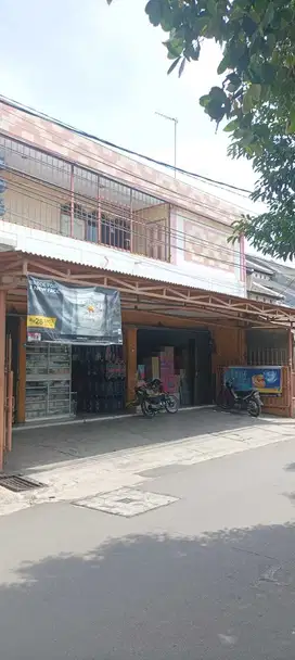 Toko Strategis Bonus Isi Dan Rumah Cocok Untuk Mini Market Bekasi