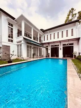 DIJUAL Rumah Mewah di Kav. DPR Ciganjur Jagakarsa Jakarta Selatan