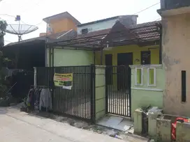 di jual rumah apa ada nya.