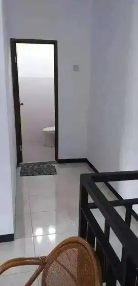 Rumah Mininalis 2 Lantai Tengah Kota