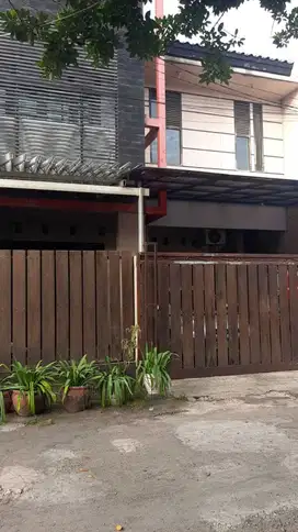 Jual murah rumah 2 tingkat di Griya Asri Camar Cibubur - Bekasi