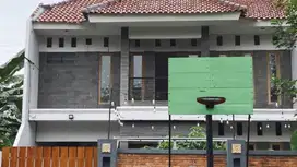 RUMAH DISEWAKAN 2 LANTAI Full Furnished KOMPLEKS CAKRA, CINERE, DEPOK