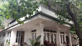 Tanah bonus bangunan lama di Kebayoran baru, jaksel