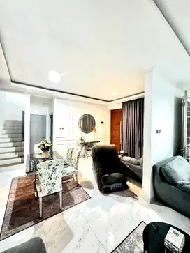 rumah citra Gran Cibubur luas dan rapih