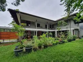 JUAL RUMAH CANTIK 2 LANTAI STRATEGIS SIAP HUNI DI BINTARO PESANGGRAHAN