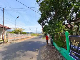 Jual Tanah Bonus Bangunan Lokasi Strategis Mendalan Kesambon Malang