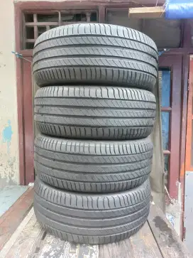 Di jual ban michelin primacy 4 ukuran 225 50 18 tahun 2021