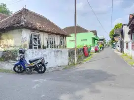 Tanah murah bonus bangunan Karangasem Laweyan Solo