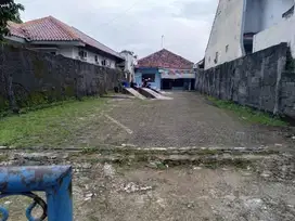 Dijual rumah tua hitung harga tanah di Subang