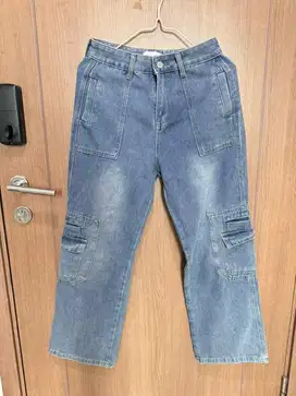 Preloved Celana Kargo