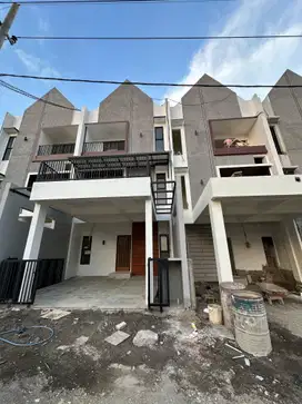 Dijual Cepat Rumah Kost 14 Kamar Full Furnish Merjosari Kota Malang