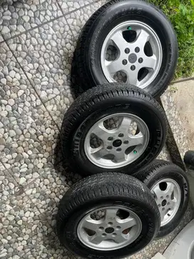Ban velg taruna bridgestone 215/70/15