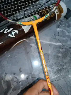 raket badminton