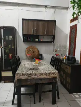 Meja makan 1set