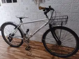 Di jual sepeda bekas tapi like new