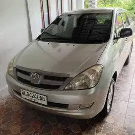 Jual toyota kijang inova thn 2005