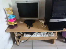 Set komputer merk hp termasuk meja komputer