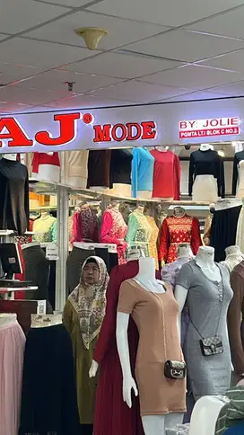Lowongan editor penjualan online