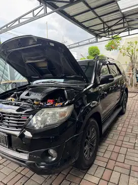 Toyota Fortuner VNT G TRD
