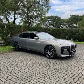 BMW 735Li M Sport 2024