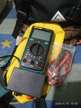 Multimeter plus Pembaca Ampere atau Arys Charger HP