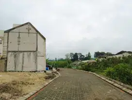 Villa Premium di Batu Dekat Tempat Wisata