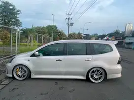 Nissan Grand livina 2011 Bensin