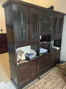 Lemari vintage kondisi masih bagus