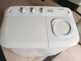 Mesin cuci Toshiba 2 tabung 7,5 kg