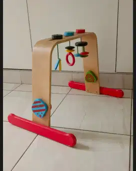 MAINAN BAYI - LEKA