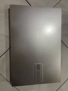 Dijual Laptop Asus Vivobook GA 14E1404FA AMD RYZEN 3