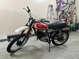 Yamaha DT 100 Merah