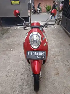 HONDA SCOOPY CBS ISS 2017
