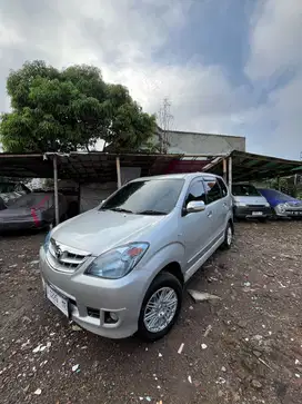 Dijual mobil avanza kesayangan