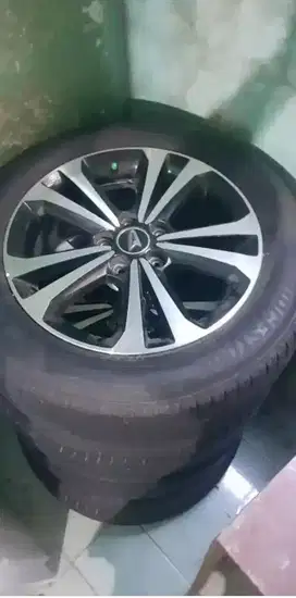 Velg + Ban Original All New Terios R.17 4 Pcs