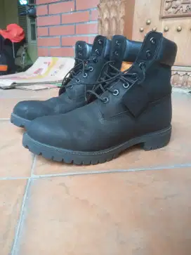 Sepatu boots Timberland size 43