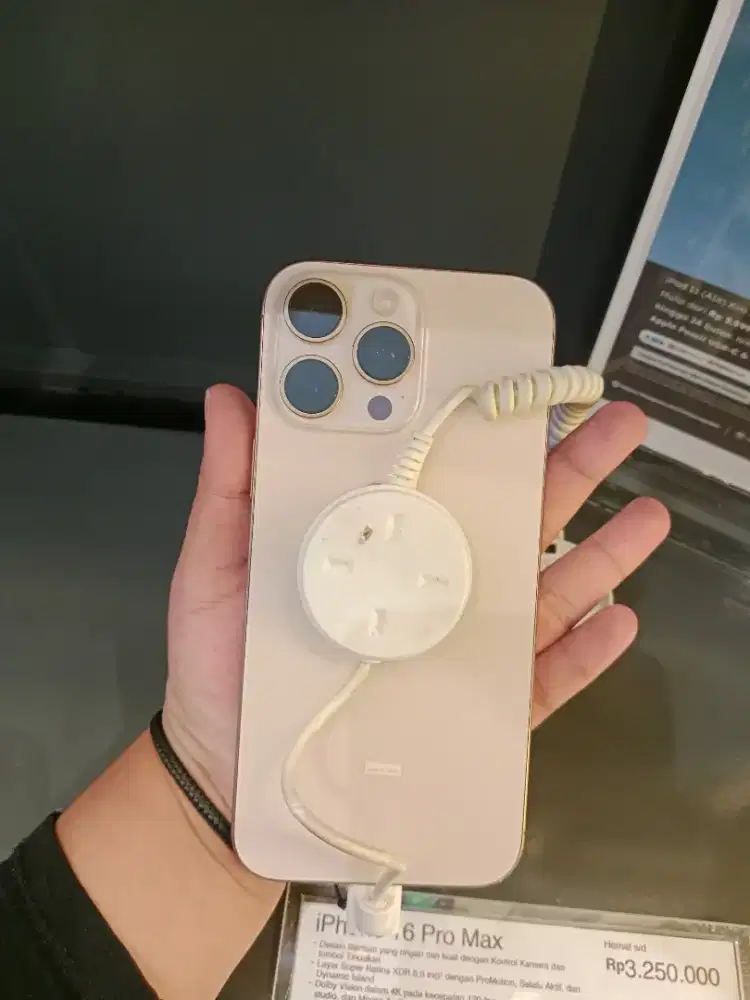 NEW IPHONE 16 PROMAX