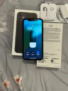 Dijual Iphone 11 Black 128GB Resmi Ibox Mulus Lengkap