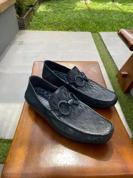 Jual sepatu bekas