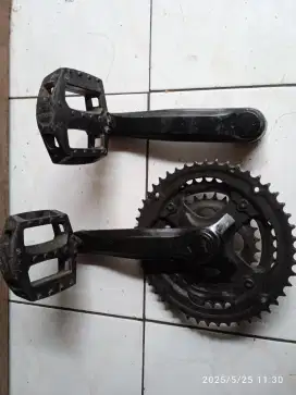 CRANKSET sepeda gunung copotan