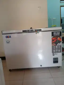 Dijual Freezer bagus