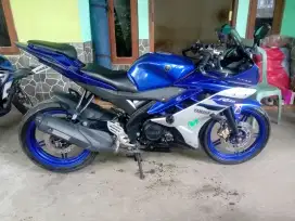Di jual motor Yamaha r15 v2 tahun 2016