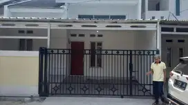 DIKONTRAKAN DISEWAKAN 1 RUMAH