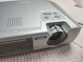 Projector Projector Epson EMP-54 Kondisi ON tidak tes lbh lanjut